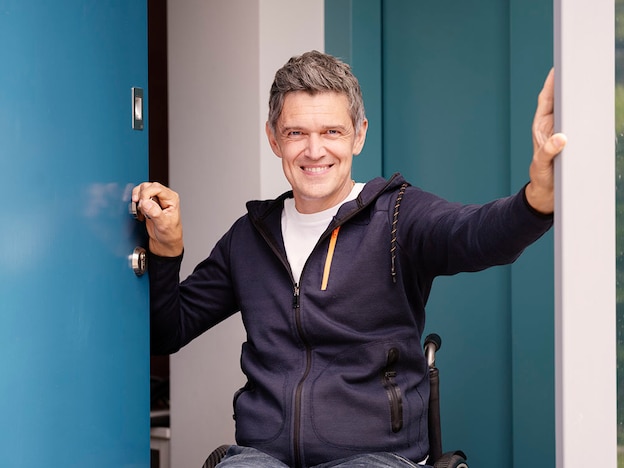 “Jag känner mig tryggare med Luja, eftersom jag vet att när det inte kommer mer urin är min blåsa tom, och jag behöver inte oroa mig för det längre.”